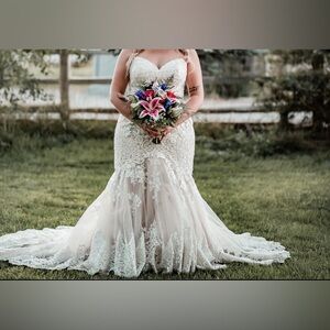 Allure Bridals White Lace Wedding Dress